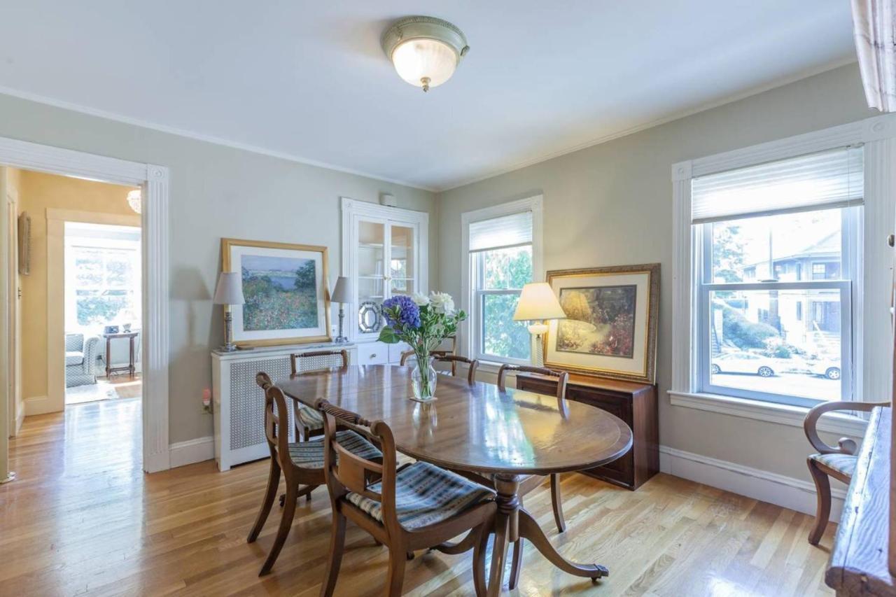 Charming Harvard Victorian Cambridge Exterior photo